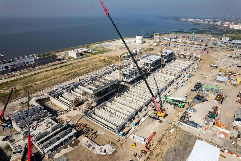 En la imagen se muestra el sistema de riachuelo en construcción