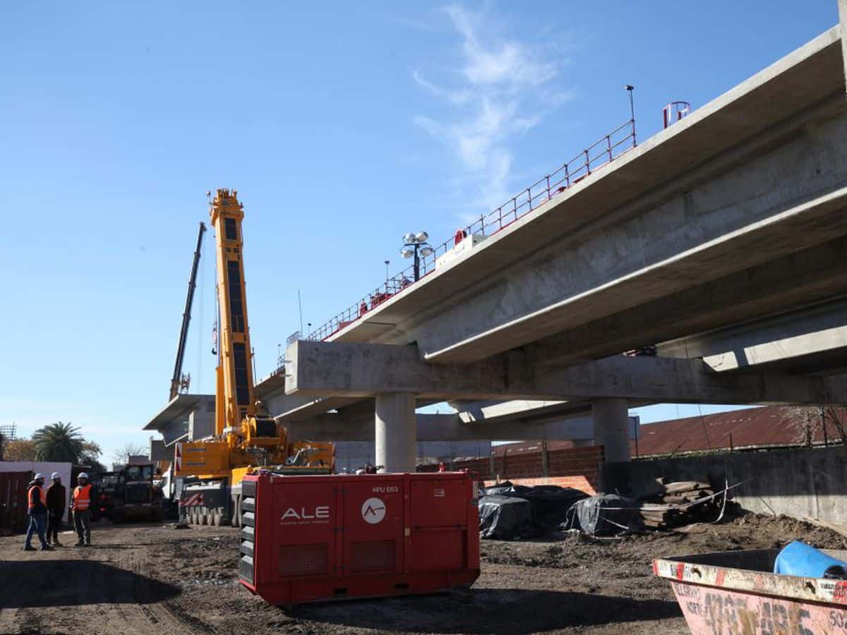 En la imagen se muestra el viaducto en construcción